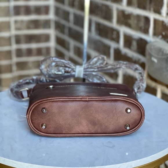 Montana West Bling Butterfly Crossbody NWT - Picture 4 of 5